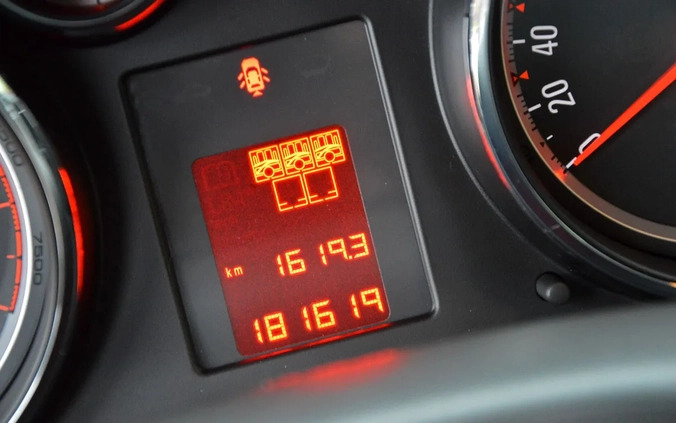 Opel Zafira cena 48900 przebieg: 181000, rok produkcji 2015 z Gostynin małe 352
